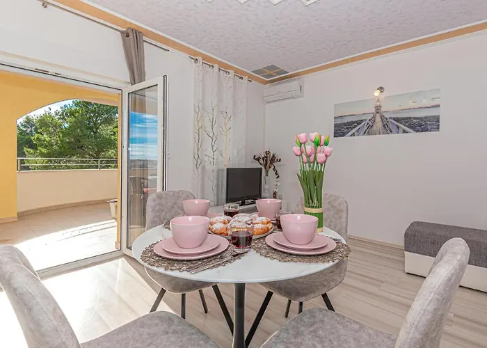 Awesome In Apartamento