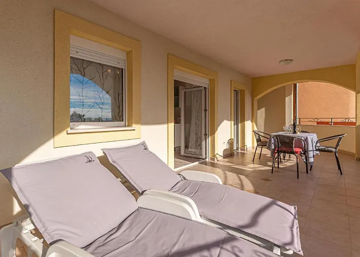 Apartamento Awesome In *